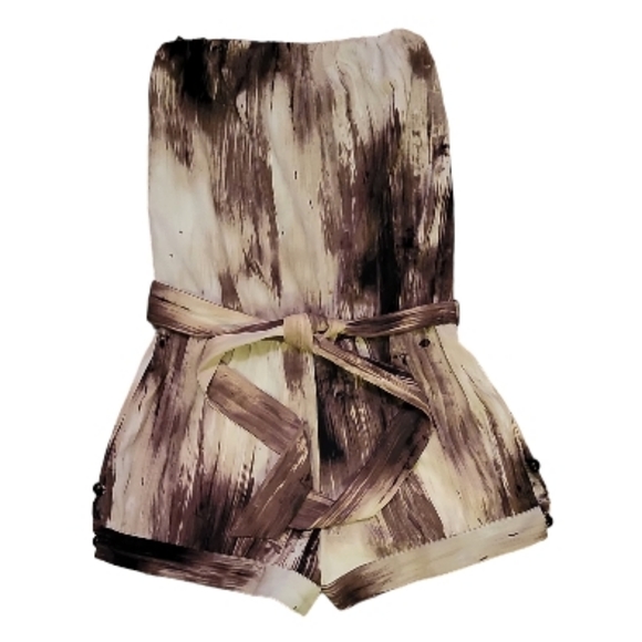 Guess - Picture 2 of 3